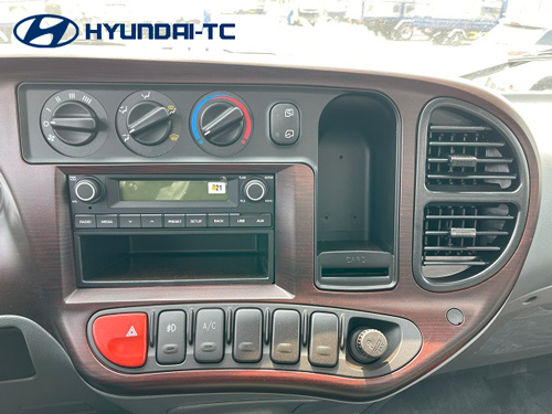 nut_bam_dieu_khien_tinh_nang_hyundai 110xl